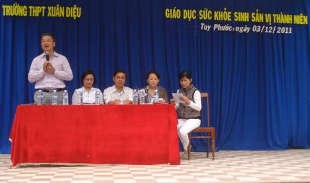 Bình Định: Tư vấn trực tiếp về sức khỏe sinh sản vị thành niên
