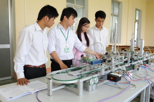 Cần sự đột phá trong đào tạo các ngành khoa học cơ bản
