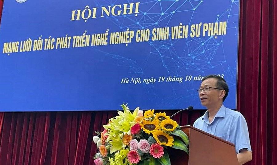 GS.TS Nguyễn Văn Minh phát biểu tại hội thảo. GS.TS Nguyễn Văn Minh phát biểu tại hội thảo.