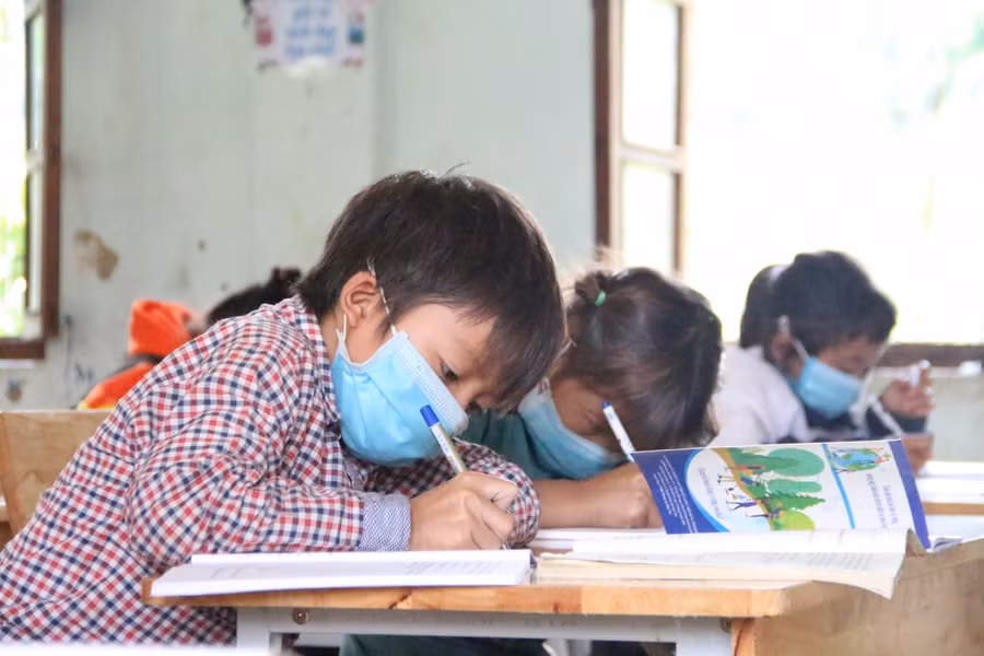 Học sinh vùng cao huyện Đăk Glei, Kon Tum.