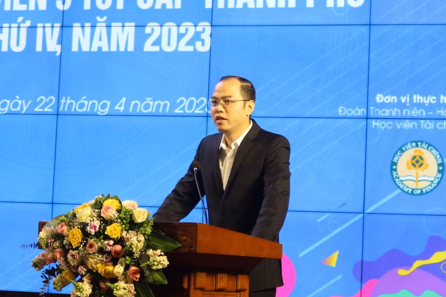 Thay mặt Hội Sinh viên Việt Nam thành phố Hà Nội, anh Nguyễn Tiến Hưng đã phát động đợt thi đua cao điểm trong các cấp bộ Hội, cán bộ, hội viên, sinh viên chào mừng Đại hội đại biểu Hội Sinh viên Việt Nam thành phố Hà Nội lần thứ 8, nhiệm kỳ 2023-2028.