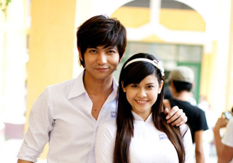 Tim - Quỳnh Anh với những bộ cánh ton sur ton đầy cá tính - Ảnh 3 Tim - Quynh Anh voi nhung bo canh ton sur ton day ca tinh - Anh 3