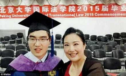 Câu chuyện cảm động của chàng trai bại não thi đỗ Đại học Harvard - Ảnh 4 Cau chuyen cam dong cua chang trai bai nao thi do Dai hoc Harvard - Anh 4