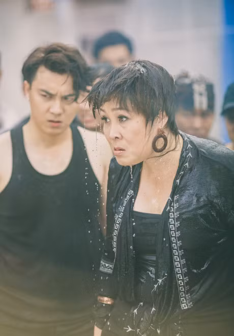 ​NSND Hong Van lam phim ve nguoi dong tinh - Anh 2