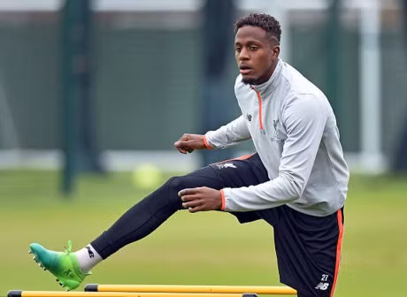 Chum anh: Liverpool tran day tu tin truoc tran cau 