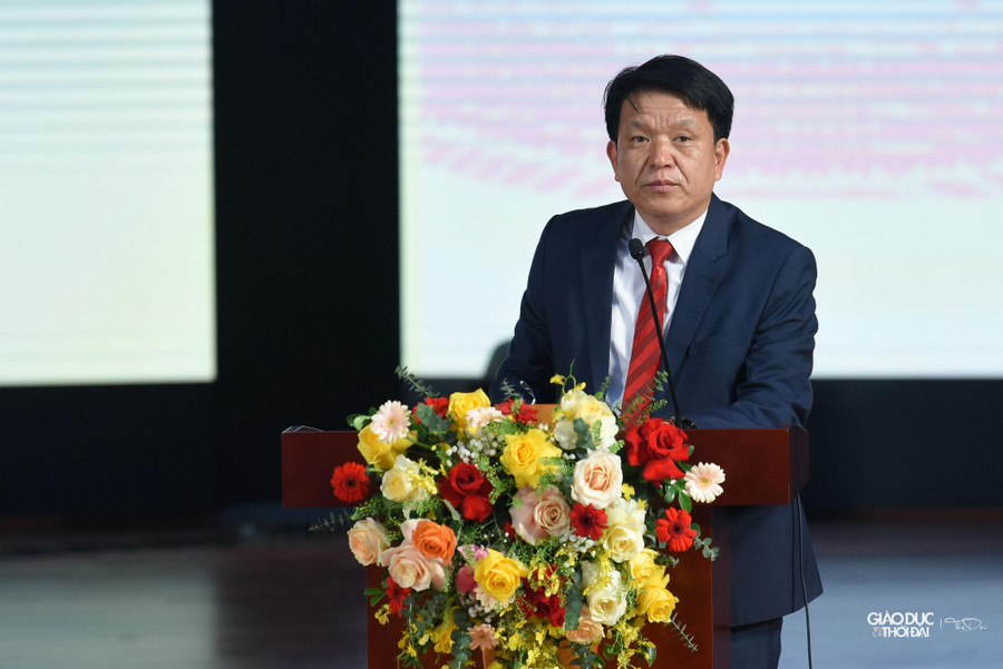 Ông Nguyễn Văn Cường - Phó Bí thư Thường trực Huyện uỷ Đông Anh phát biểu tại buổi lễ.