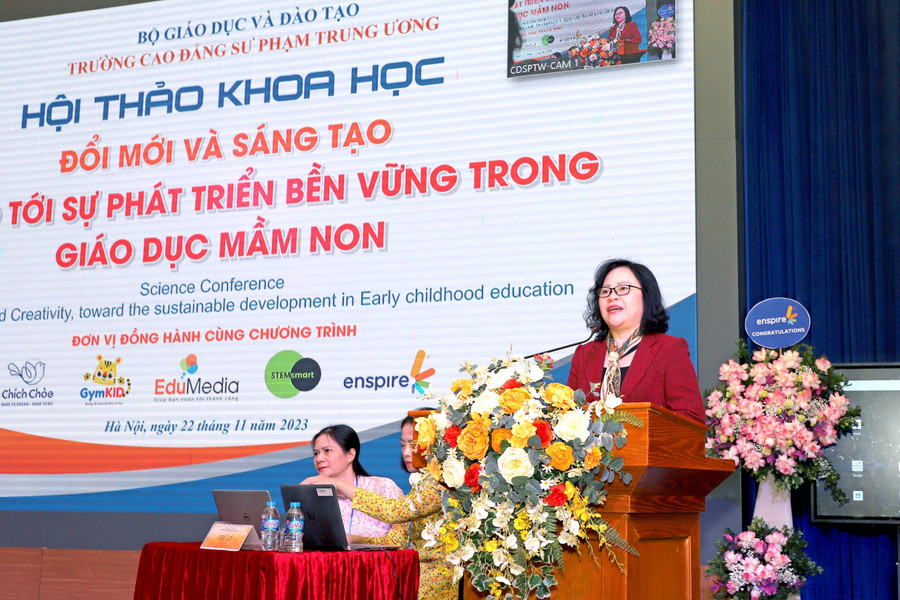 Thứ trưởng Ngô Thị Minh phát biểu chỉ đạo tại hội thảo. Thứ trưởng Ngô Thị Minh phát biểu chỉ đạo tại hội thảo.