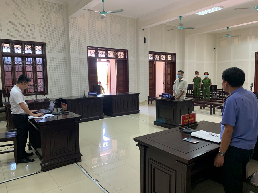 Bị cáo Đoàn Công Tú tại phiên toà xét xử. Ảnh: Công an Quảng Ninh.