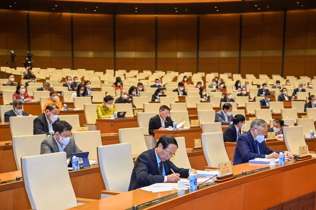 Các đại biểu dự Phiên chất vấn tại Hội trường Diên Hồng. Ảnh VGP