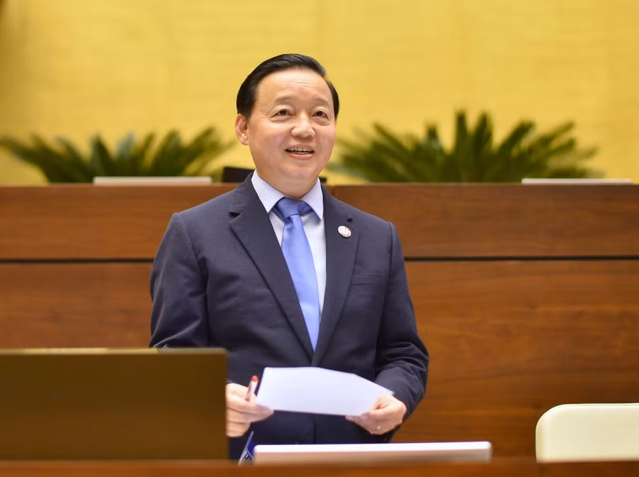  Bộ trưởng Trần Hồng Hà đăng đàn trả lời chất vấn