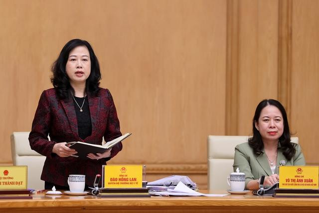 Quyền Bộ trưởng Bộ Y tế Đào Hồng Lan phát biểu ý kiến tại Hội nghị - Ảnh: VGP/Nhật Bắc.