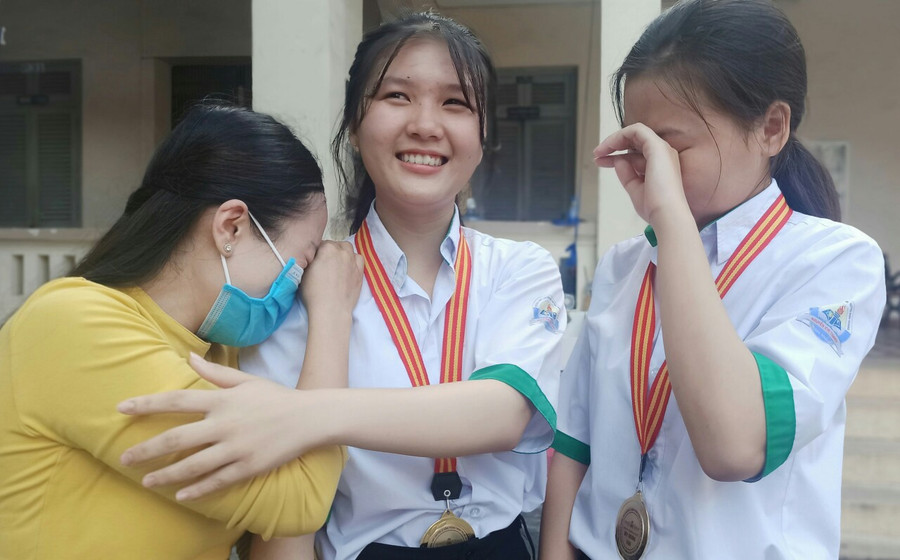 Niềm vui sướng của chủ nhân những tấm HCV Niềm vui sướng của chủ nhân những tấm HCV