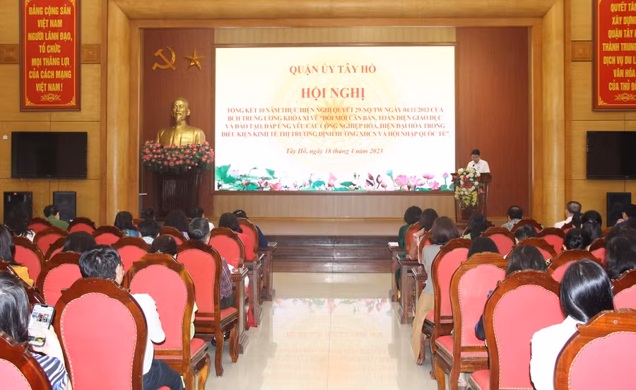 Toàn cảnh Hội nghị.