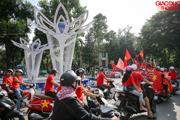 Hành trình của hội CĐV sẽ dừng lại tại " chảo lửa" Mỹ Đình, nơi diễn ra trận đấu giữa Việt Nam- Malaysia.