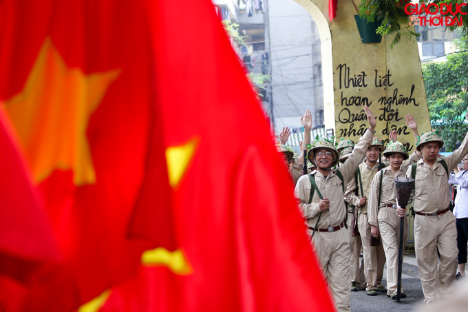 Tái hiện ký ức hào hùng đoàn quân chiến thắng trở về 65 năm trước ảnh 4