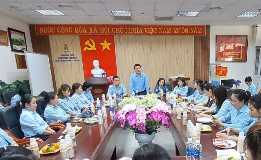 Đại diện Công đoàn Formosa Hà Tĩnh gửi lời chúc đến toàn thể nữ công đoàn viên.