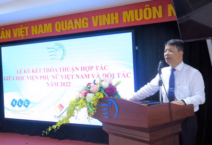 PGS.TS Trần Quang Tiến phát biểu tại buổi lễ