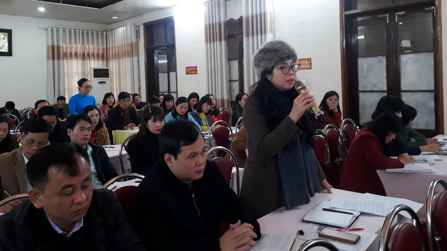 Các đại biểu phát biểu thảo luận tại hội nghị Các đại biểu phát biểu thảo luận tại hội nghị