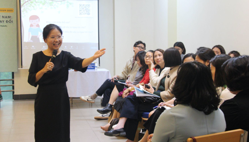 Trao đổi chuyên môn tại ngày thực hành GDMN.