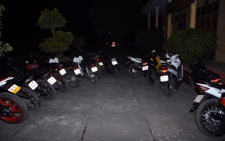 Phương tiện của các đối tượng bị lực lượng chức năng thu giữ