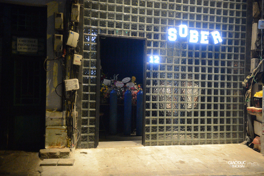 Bàn giao vụ việc, tang vật cho công an phường Hàng Buồm xử lý theo quy định của pháp luật.