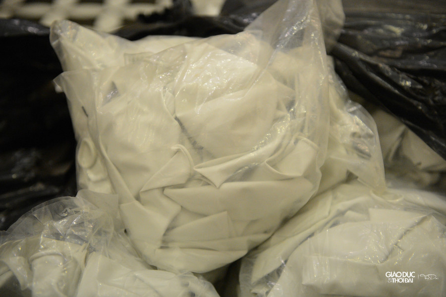 Tại 1 số cơ sở kinh doanh có phát hiện vỏ bóng, xác bóng.