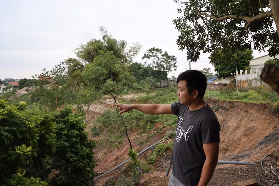 Hiện nay, các vị trí sạt lở trên tiếp tục phát triển mạnh, nếu không được xử lý chống sạt lở sẽ đe dọa trực tiếp tới an toàn tuyến đê, cũng như tài sản và tính mạng người dân.