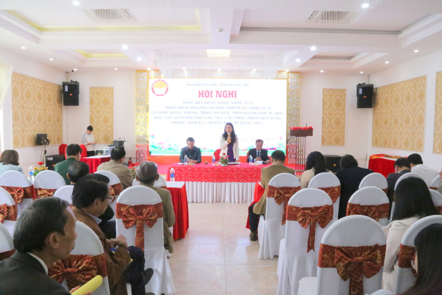 Hội khuyến học tỉnh Quảng Trị đã triển khai thực hiện hiệu quả các quyết định 387/QĐ-TTg và Quyết định 667/QĐ-TTg của Thủ tướng. Hội khuyến học tỉnh Quảng Trị đã triển khai thực hiện hiệu quả các quyết định 387/QĐ-TTg và Quyết định 667/QĐ-TTg của Thủ tướng.