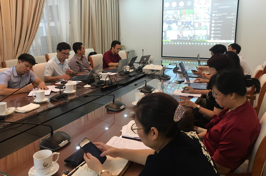 Các đại biểu tham dự trực tiếp và trực tuyến tại 18 điểm cầu trên cả nước