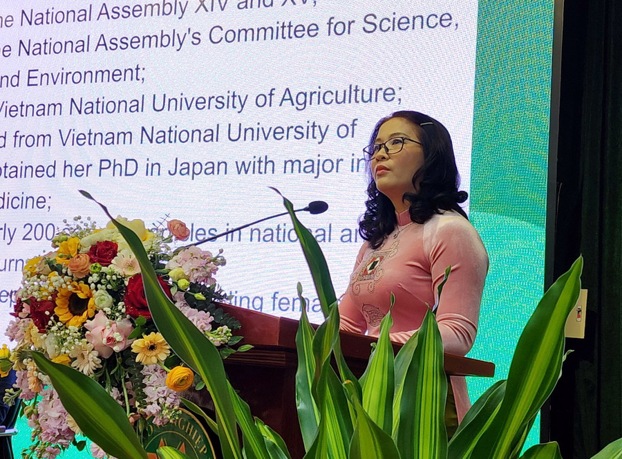 GS.TS Nguyễn Thị Lan phát biểu tại Tọa đàm. GS.TS Nguyễn Thị Lan phát biểu tại Tọa đàm.