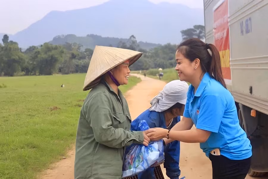 Chị Nhung tích cực tham gia các hoạt động thiện nguyện.