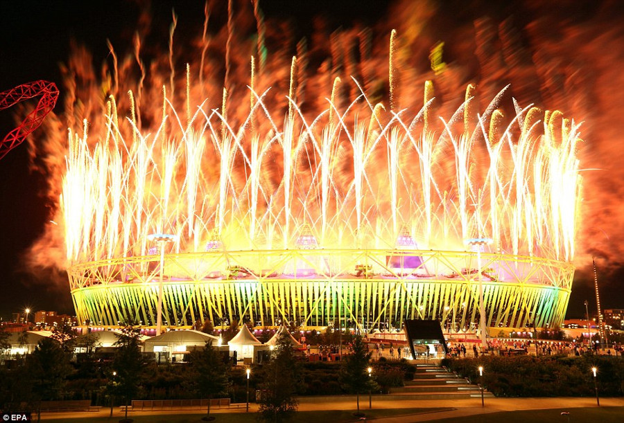 Alight: Fireworks explode into the London night sky as the Olympic closing ceremony comes to a spectacular end Read more: http://www.dailymail.co.uk/news/article-2187413/London-2012-Closing-Ceremony-Feeling-sad-end-Games-Eric-Idle-leads-80-000-crowd-rendition-Always-Look-Bright-Side-Life.html#ixzz23O7m2Gvw