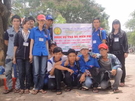 Thế giới ảo, công việc thật