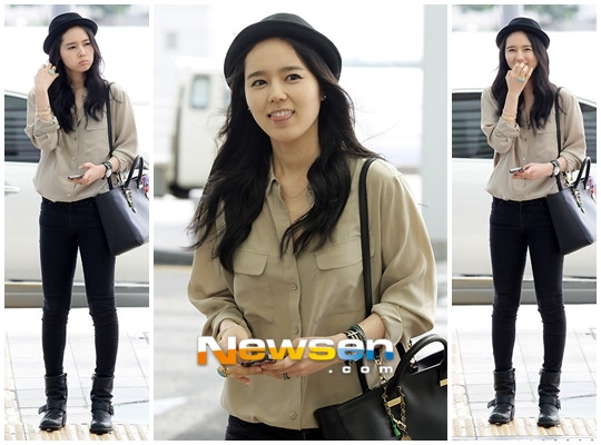 Han Ga In trẻ trung tại sân bay ảnh 2