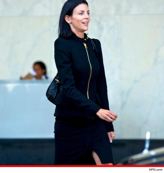 Liberty Ross muốn hòa giải với người chồng bội bạc