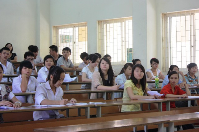 Thí sinh thi ĐH, CĐ 2012. Ảnh: gdtd.vn