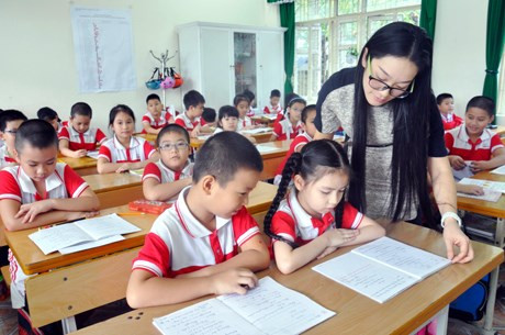 Có được bảo lưu chế độ phụ cấp thâm niên nhà giáo khi chuyển lên phòng GD&ĐT công tác?
