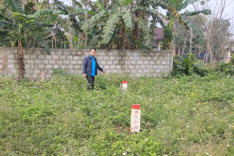 Cọc GPMB tại Nhà văn hóa cộng đồng thôn Xuân Hòa, xã Gio An thay đổi hiện trạng so với trước.