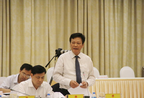 Thứ trưởng Bộ Nội vụ Nguyễn Duy Thăng: Nghiêm cấm các hành vi vi phạm thuần phong, mỹ tục của dân tộc, đạo đức xã hội, ứng xử chưa đúng theo truyền thống thờ cúng tổ tiên, ông bà của dân tộc Việt Nam Thứ trưởng Bộ Nội vụ Nguyễn Duy Thăng: Nghiêm cấm các hành vi vi phạm thuần phong, mỹ tục của dân tộc, đạo đức xã hội, ứng xử chưa đúng theo truyền thống thờ cúng tổ tiên, ông bà của dân tộc Việt Nam