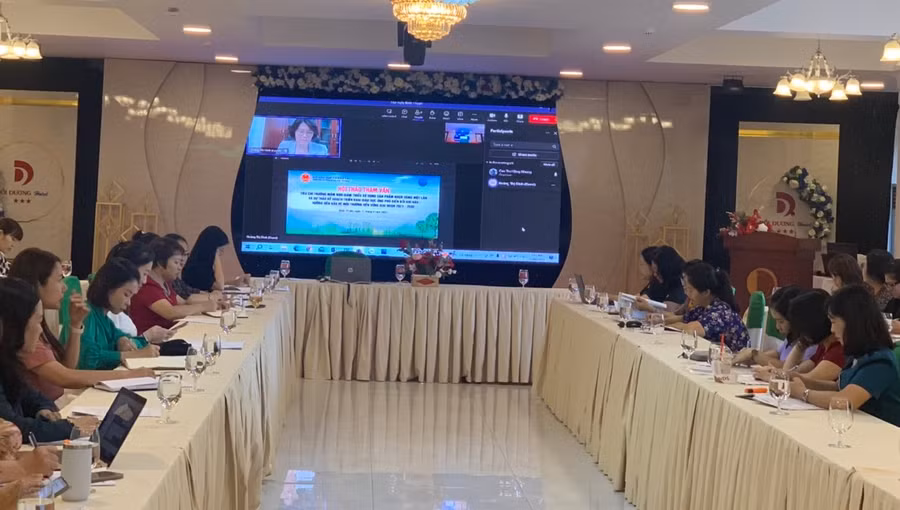 Hội thảo tham vấn trường mầm non ứng phó với biến đổi khí hậu.