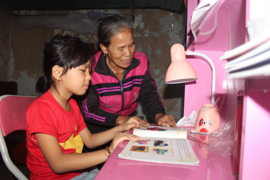 Do phải điều trị, nên việc học của Bảo An thường xuyên bị gián đoạn.