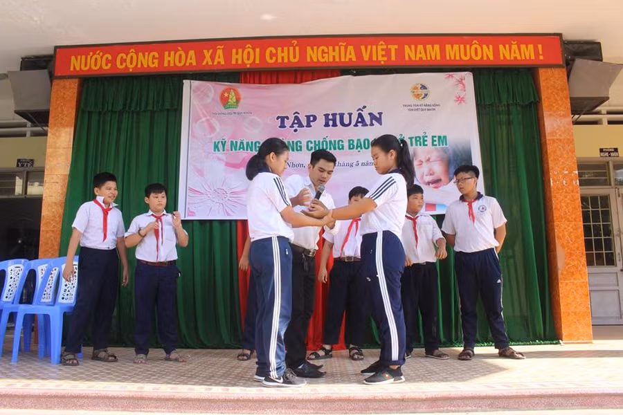 Một hoạt động GD kỹ năng chống bạo lực học đường trong trường học. Ảnh Internet