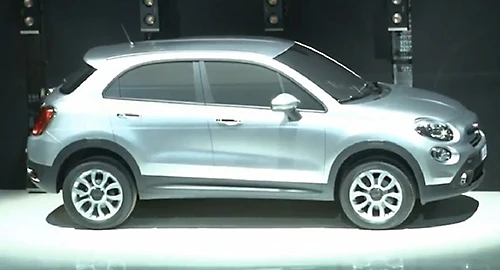 Fiat 500X ra mắt chớp nhoáng tại Ý