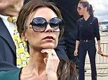 Victoria Beckham khoe dáng mình hạc xương mai