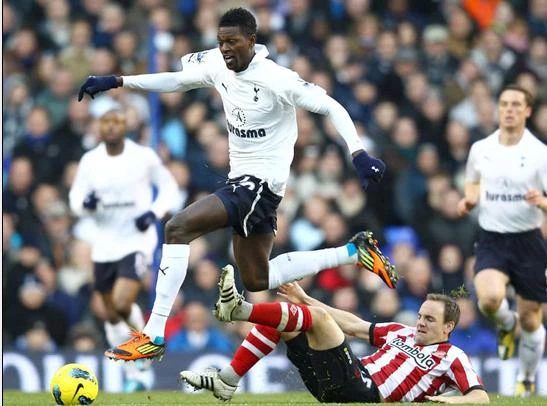 Tottenham chính thức sở hữu tiền đạo Adebayor