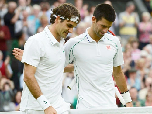 Xuất sắc hạ Djokovic, Federer hẹn Murray tại chung kết