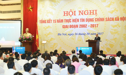 Thủ tướng Nguyễn Xuân Phúc phát biểu tại Hội nghị Thủ tướng Nguyễn Xuân Phúc phát biểu tại Hội nghị