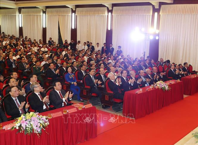 Tổng Bí thư, Chủ tịch nước Nguyễn Phú Trọng và các đại biểu dự Lễ kỷ niệm. Ảnh: Trí Dũng/TTXVN Tổng Bí thư, Chủ tịch nước Nguyễn Phú Trọng và các đại biểu dự Lễ kỷ niệm. Ảnh: Trí Dũng/TTXVN