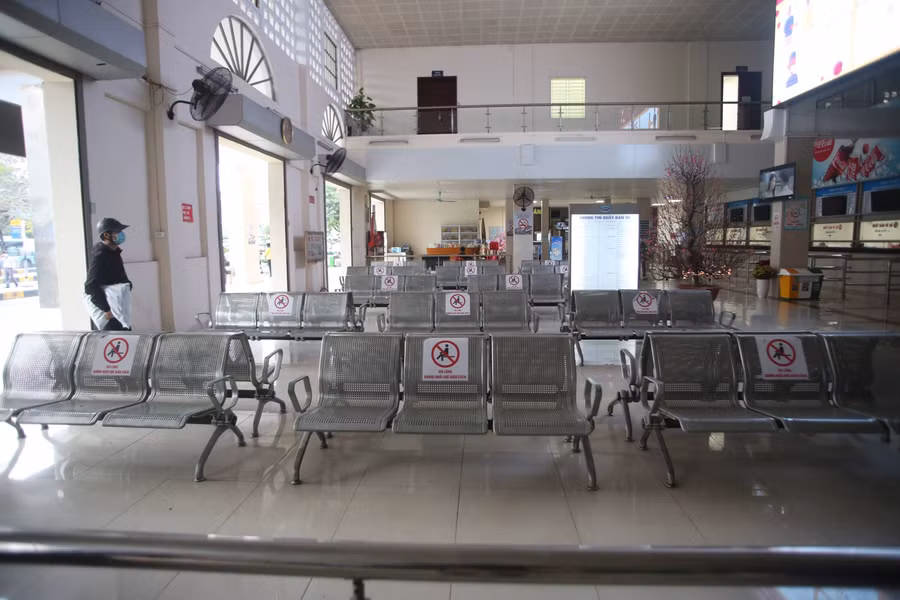 Nhà xe" đói khách" những ngày cận Tết Nguyên Đán ảnh 2