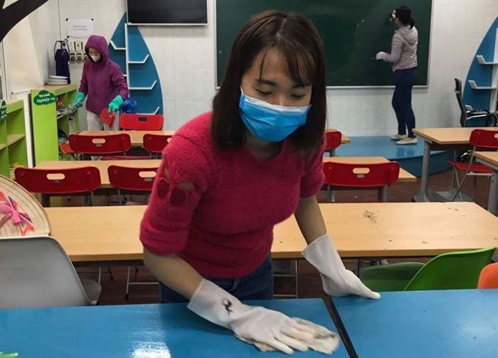Vệ sinh trường lớp sẵn sàng đón học trở lại trường Vệ sinh trường lớp sẵn sàng đón học trở lại trường